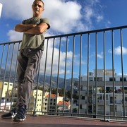 Valeriu, 31, г.Queluz